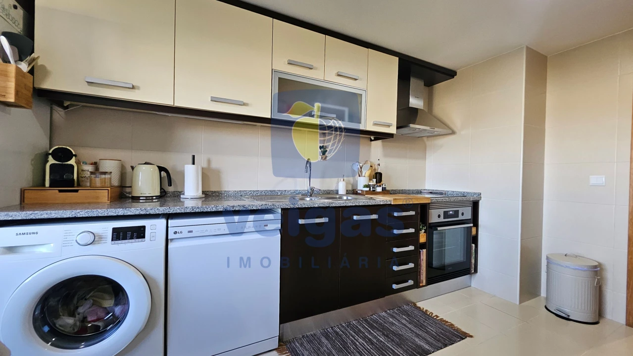Apartamento T4 para Venda em Rio de Mouro Foto 23