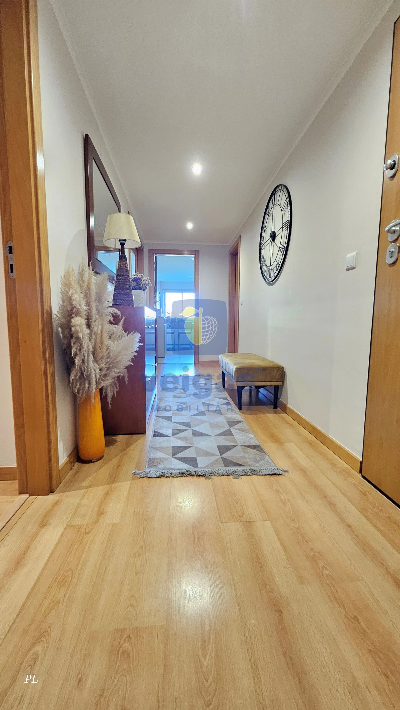 Apartamento T4 para Venda em Rio de Mouro Foto 16