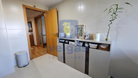 Apartamento T4 para Venda em Rio de Mouro