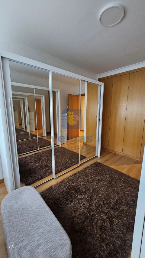 Apartamento T4 para Venda em Rio de Mouro