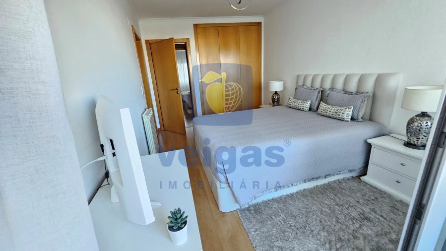 Apartamento T4 para Venda em Rio de Mouro Foto 6