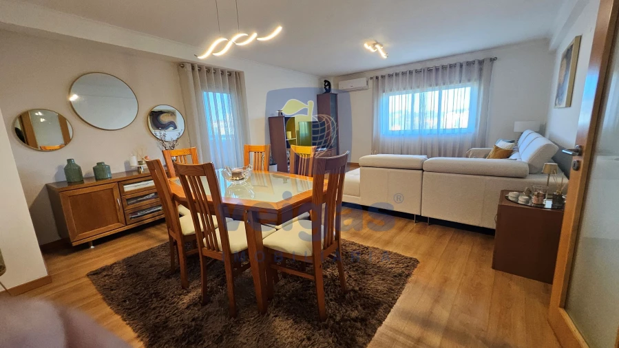 Apartamento T4 para Venda em Rio de Mouro Foto 27