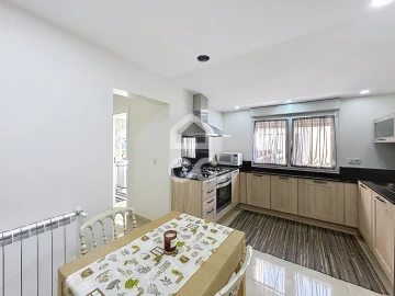 Moradia T4 para Venda em Santa Cruz/Trindade e Sanjurge