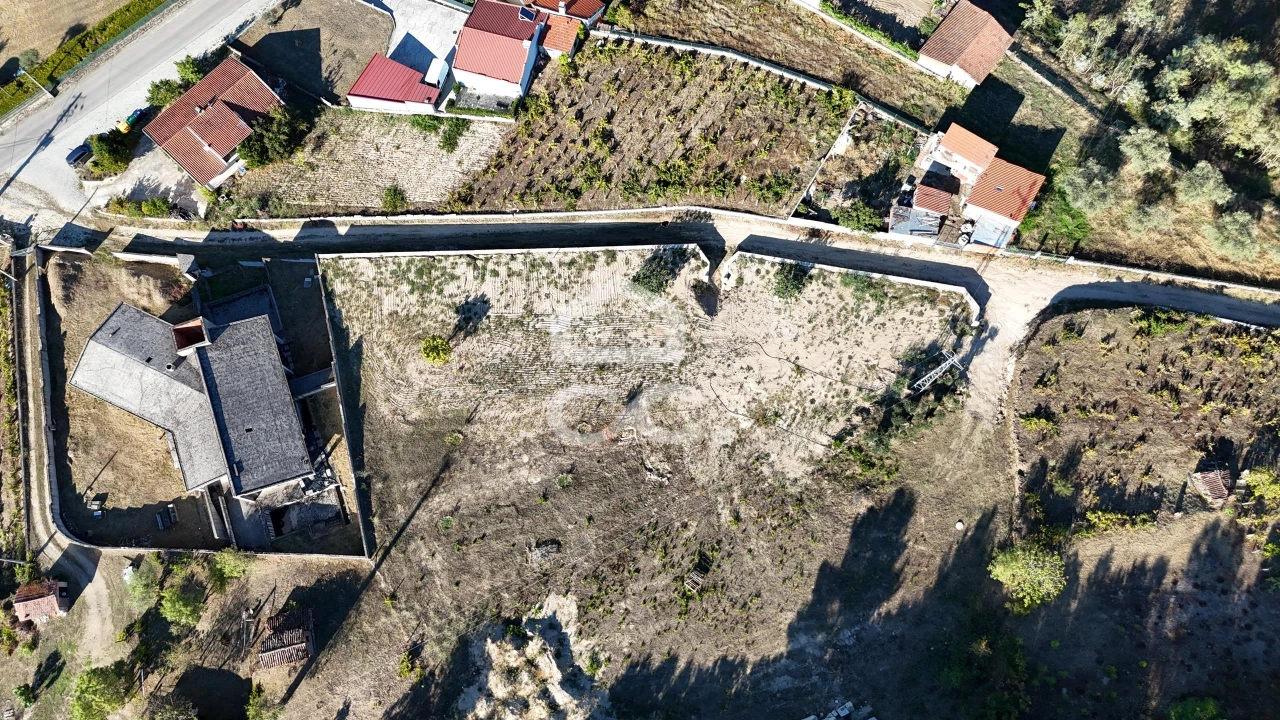 Terreno para Venda em Eiras, São Julião de Montenegro e Cela Foto 17
