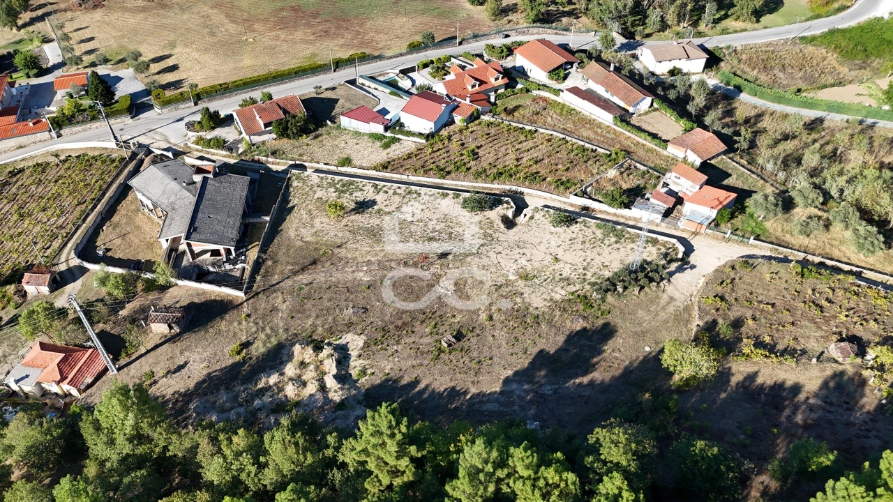 Terreno para Venda em Eiras, São Julião de Montenegro e Cela Foto 11