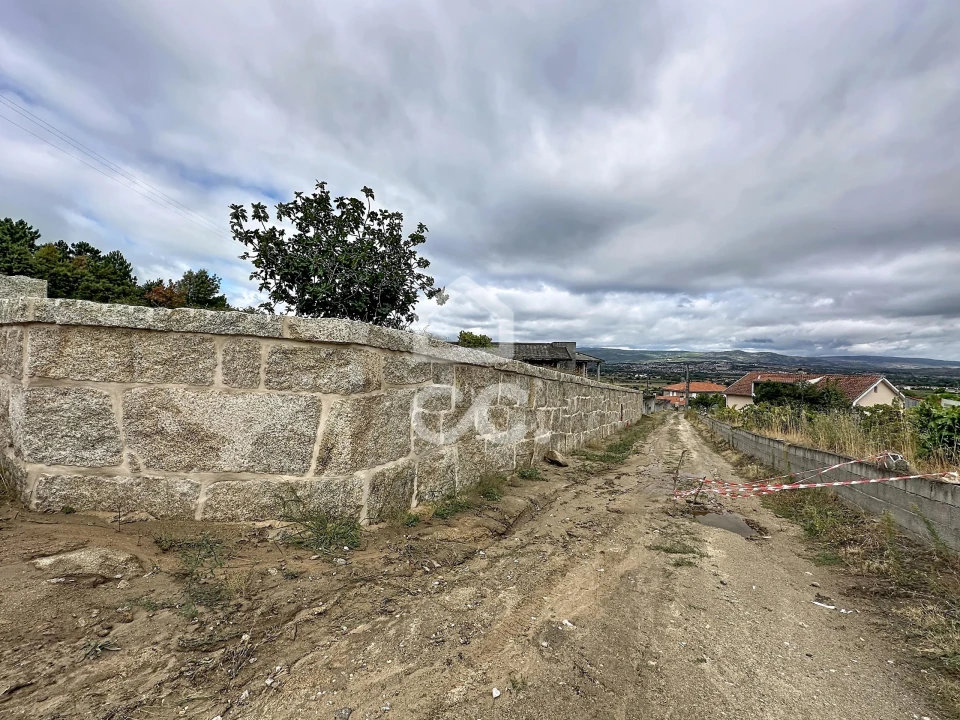 Terreno para Venda em Eiras, São Julião de Montenegro e Cela Foto 11