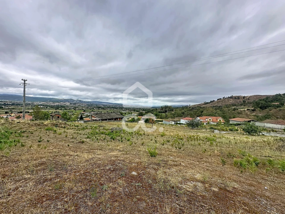 Terreno para Venda em Eiras, São Julião de Montenegro e Cela Foto 9