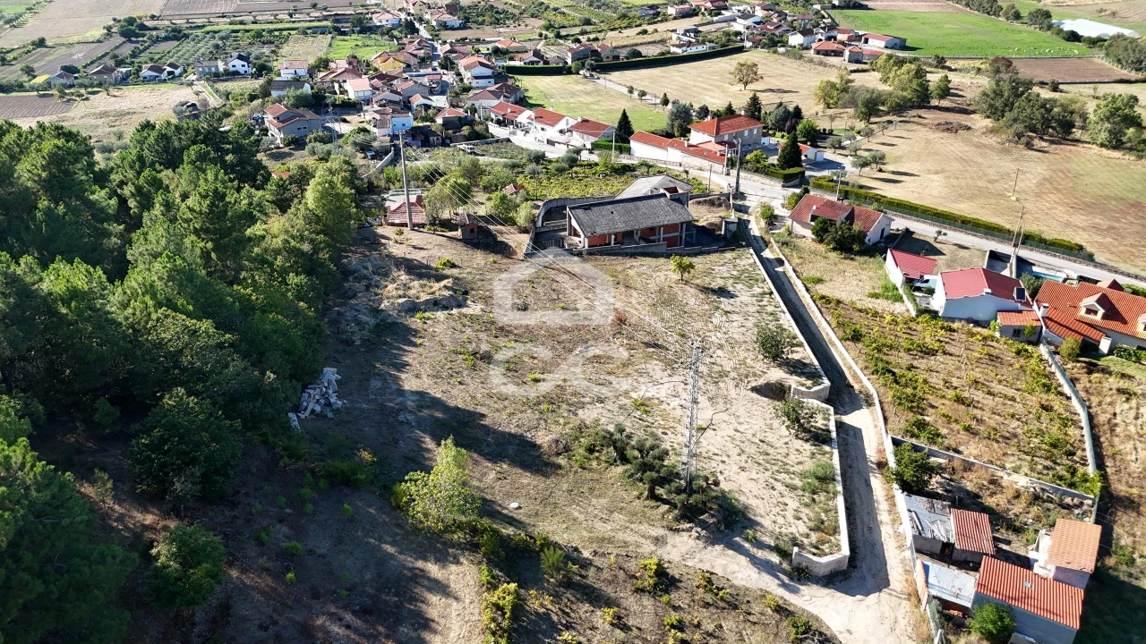 Terreno para Venda em Eiras, São Julião de Montenegro e Cela Foto 9