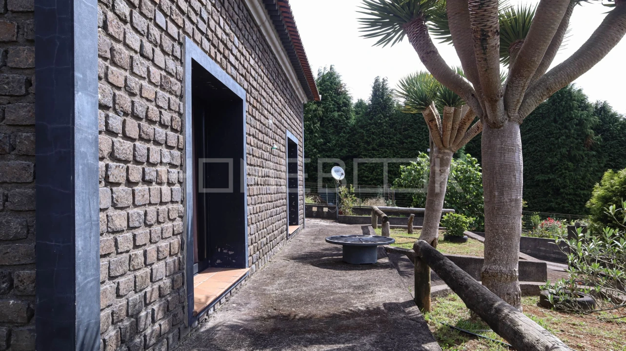Moradia T3 para Venda em Santo Antonio da Serra Foto 9