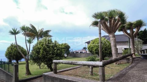 Moradia T3 para Venda em Santo Antonio da Serra