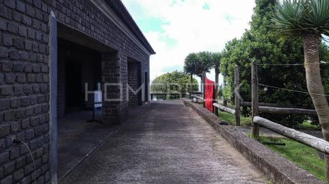 Moradia T3 para Venda em Santo Antonio da Serra