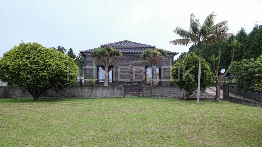 Moradia T3 para Venda em Santo Antonio da Serra