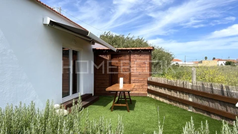Moradia T2 para Arrendamento em Agualva e Mira-Sintra
