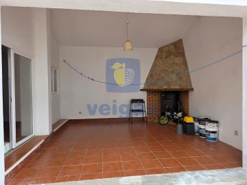 Moradia T5 para Venda em Usseira