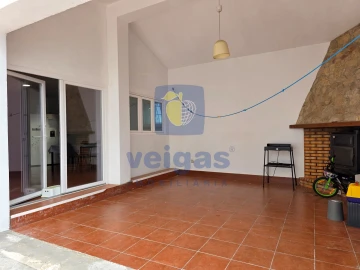 Moradia T5 para Venda em Usseira
