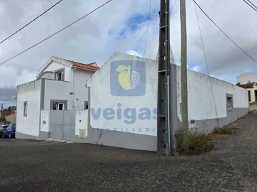 Moradia T5 para Venda em Usseira