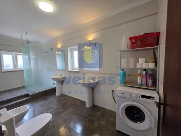 Moradia T5 para Venda em Usseira