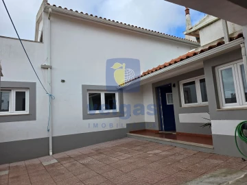 Moradia T5 para Venda em Usseira