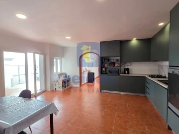 Moradia T5 para Venda em Usseira