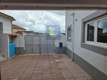 Moradia T5 para Venda em Usseira