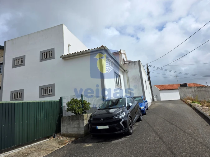 Moradia T5 para Venda em Usseira Foto 48