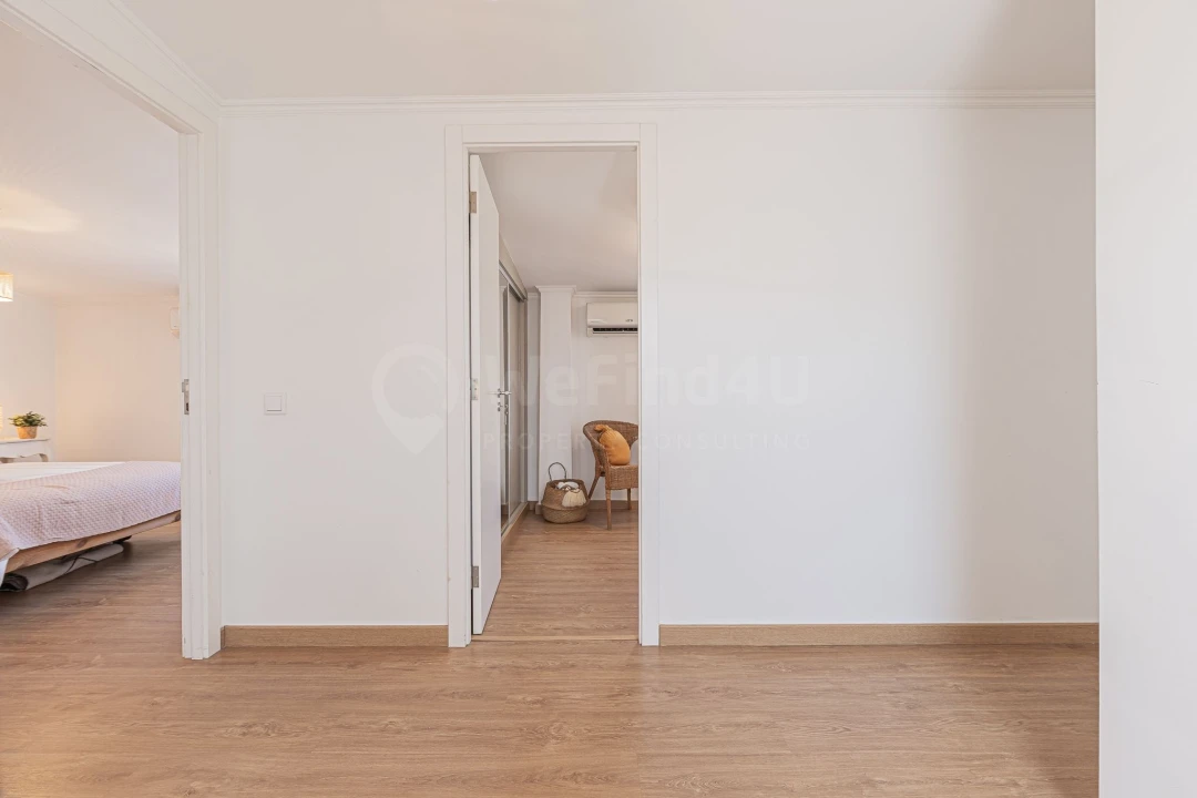 Apartamento T3 para Venda em Almada, Cova da Piedade, Pragal e Cacilhas Foto 40