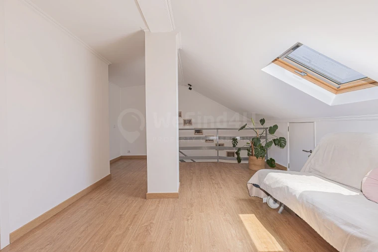 Apartamento T3 para Venda em Almada, Cova da Piedade, Pragal e Cacilhas Foto 32