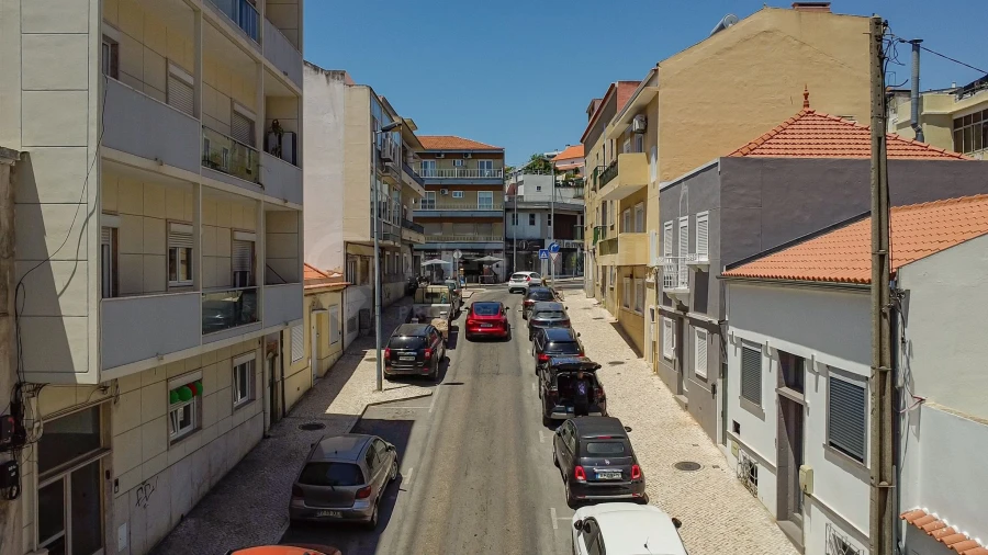 Apartamento T3 para Venda em Almada, Cova da Piedade, Pragal e Cacilhas Foto 55