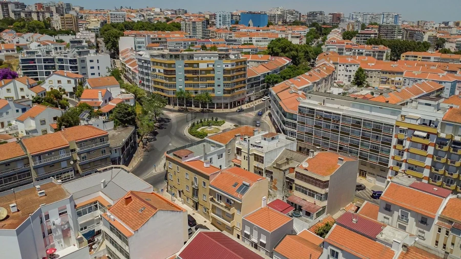 Apartamento T3 para Venda em Almada, Cova da Piedade, Pragal e Cacilhas Foto 58