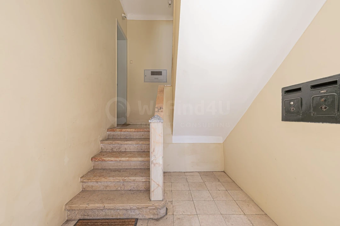 Apartamento T3 para Venda em Almada, Cova da Piedade, Pragal e Cacilhas Foto 52