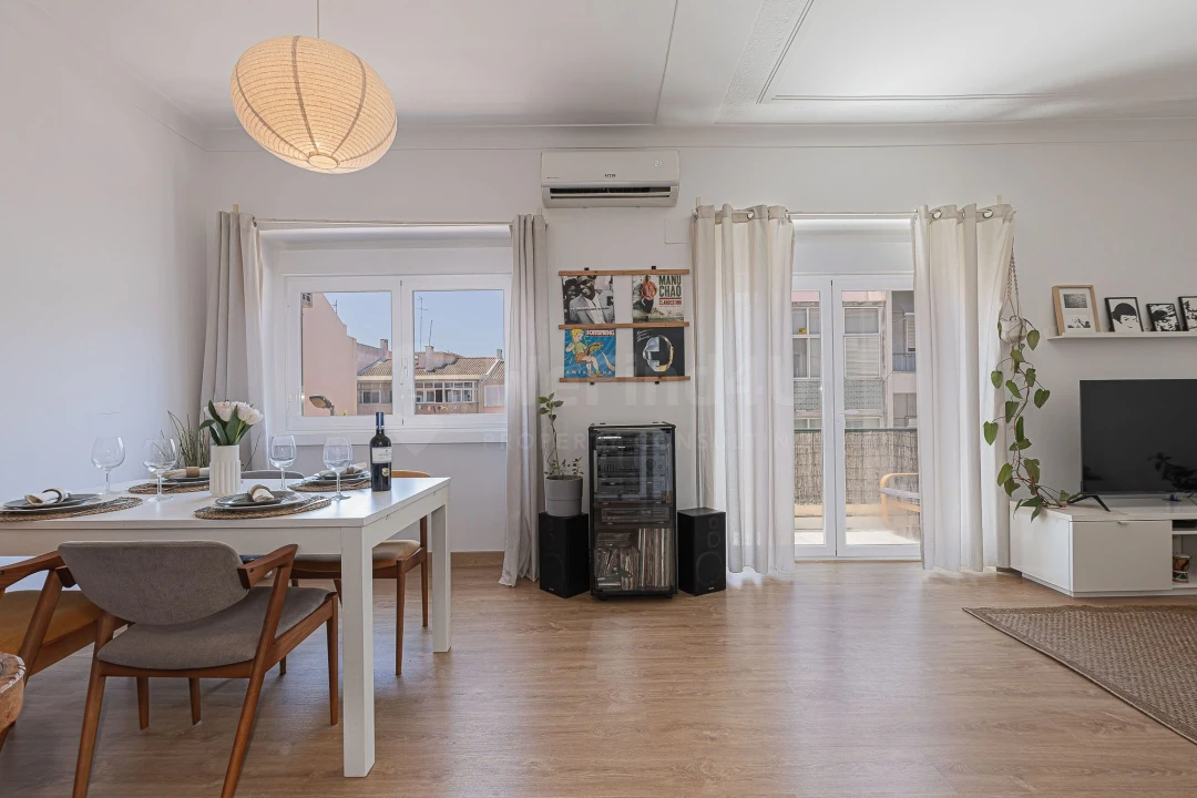 Apartamento T3 para Venda em Almada, Cova da Piedade, Pragal e Cacilhas Foto 7