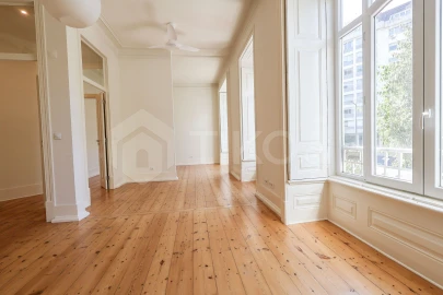 Apartamento T3 para Venda em Santo António