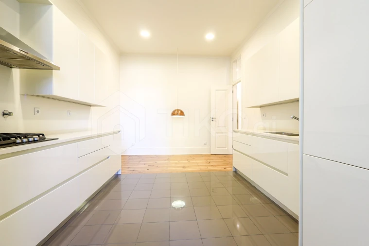 Apartamento T3 para Venda em Santo António Foto 32