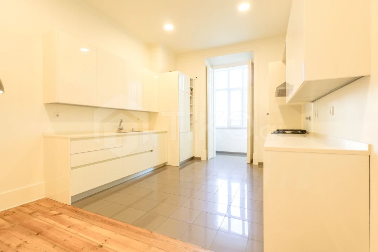 Apartamento T3 para Venda em Santo António Foto 31