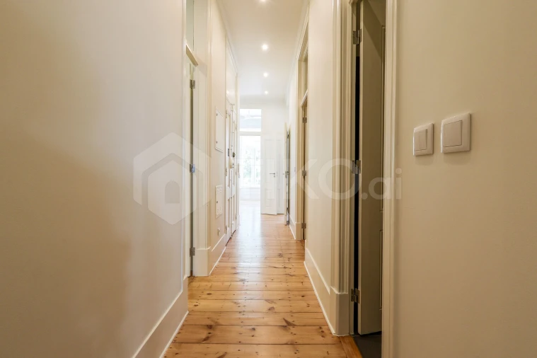 Apartamento T3 para Venda em Santo António Foto 29