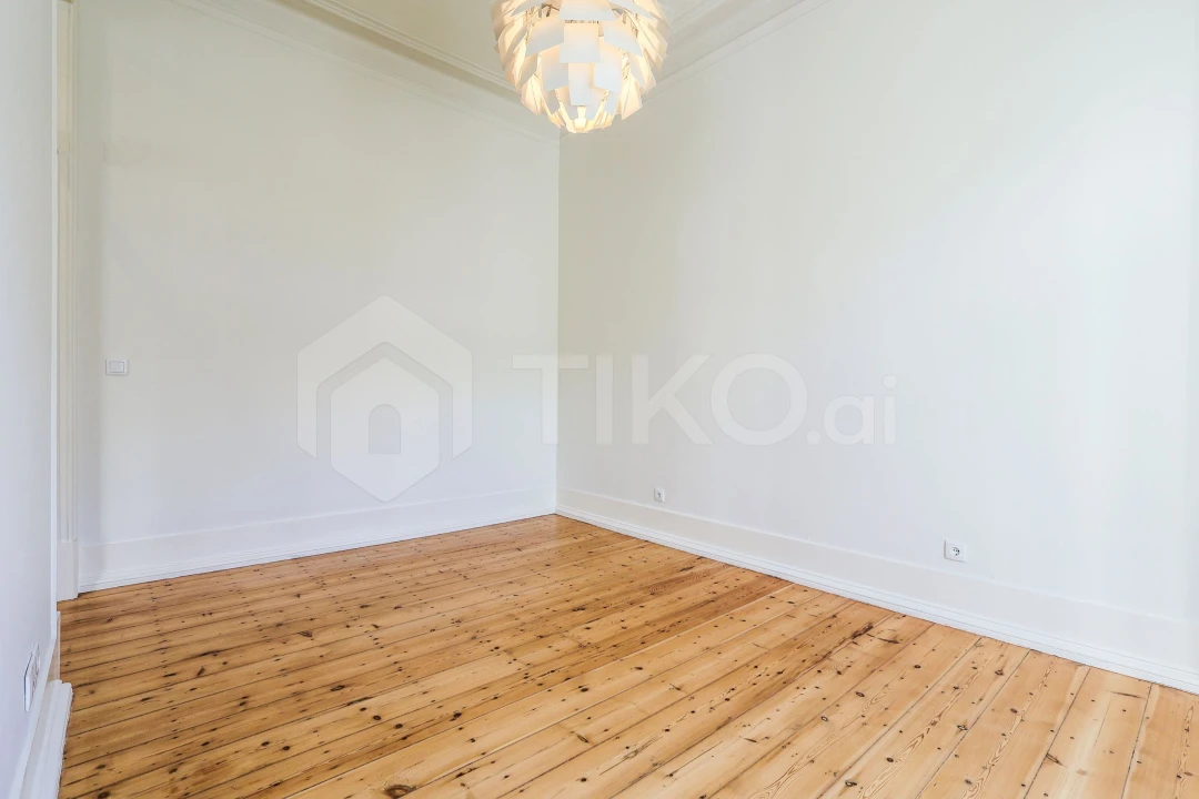 Apartamento T3 para Venda em Santo António Foto 6