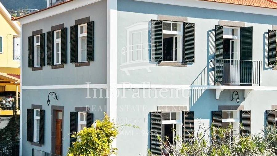 Moradia T11 para Venda em São Gonçalo