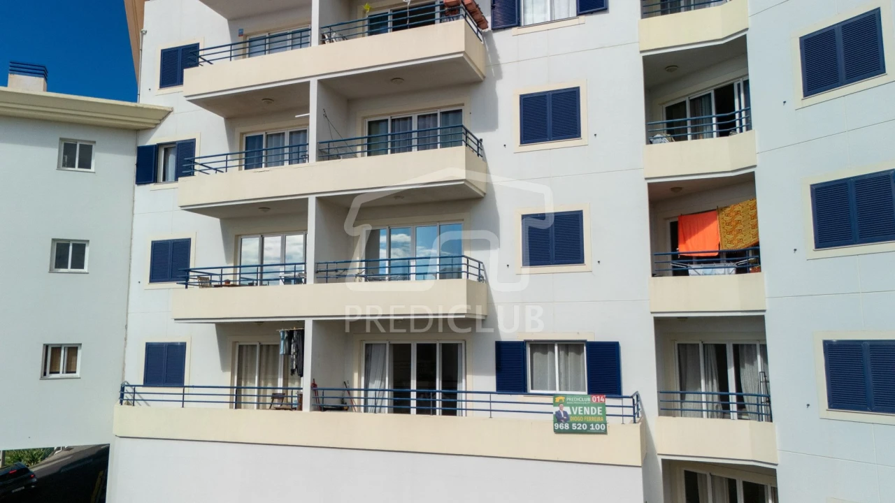 Apartamento T2 para Venda em Caniço Foto 5