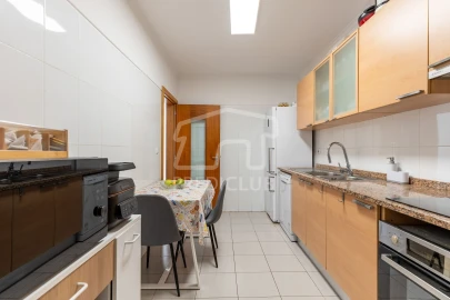 Apartamento T2 para Venda em Caniço