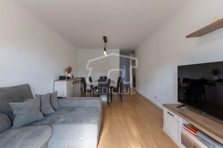 Apartamento T2 para Venda em Caniço Foto 17
