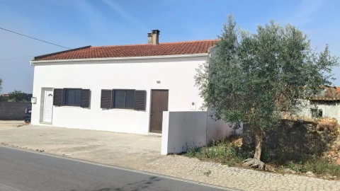 Moradia T4 para Venda em Aljubarrota