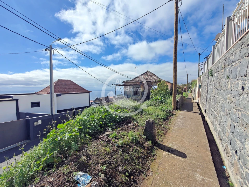 Moradia T2 para Venda em Canhas Foto 14