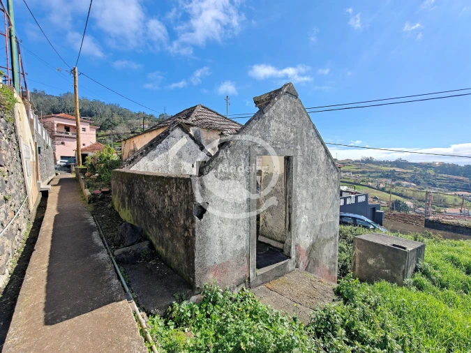 Moradia T2 para Venda em Canhas Foto 17