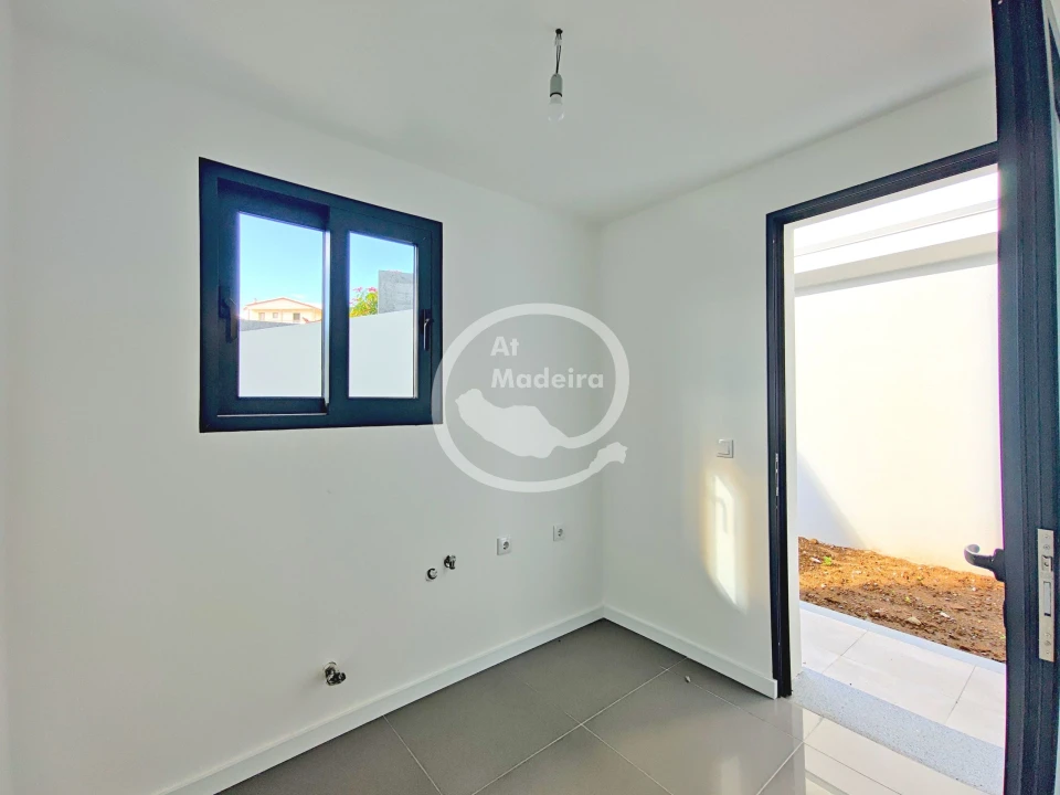 Moradia T3 para Venda em Santo Antonio Foto 15