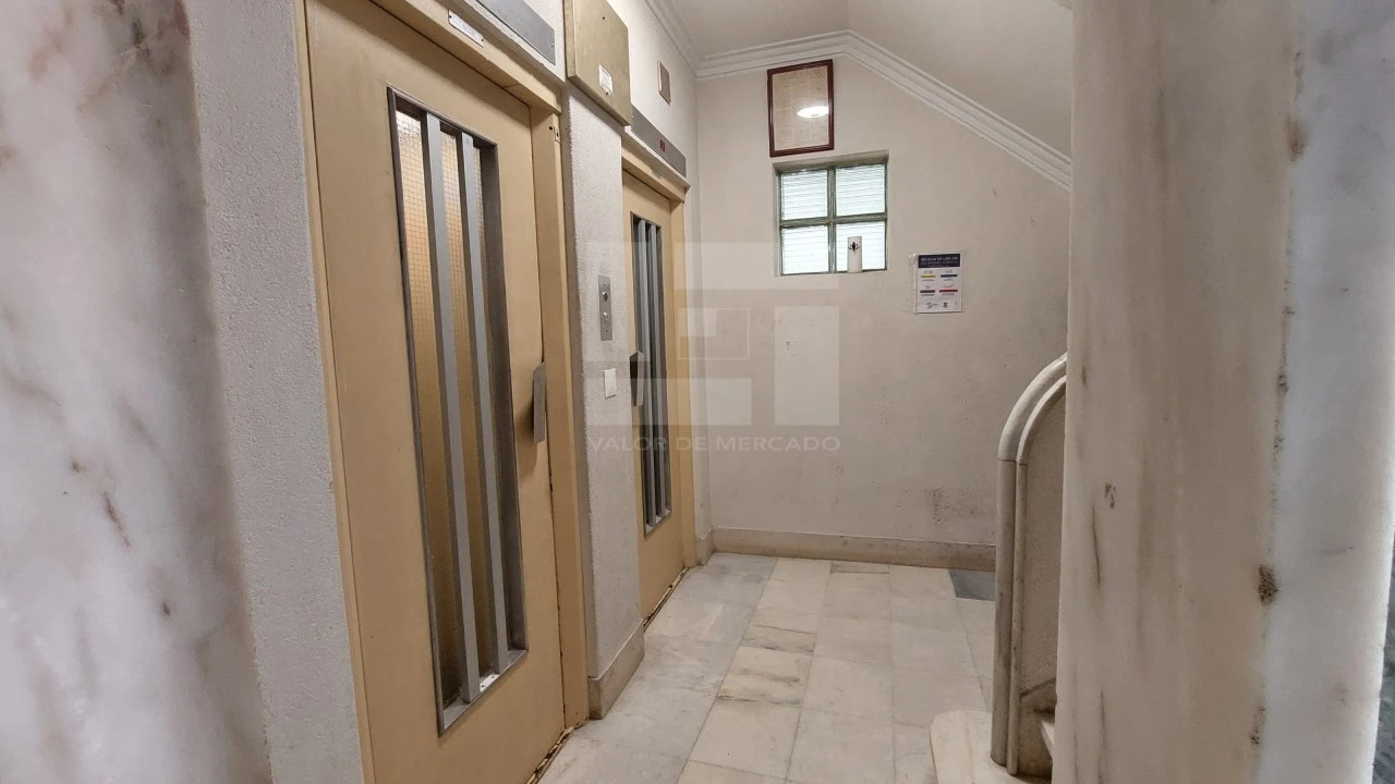 Apartamento T3 para Venda em São Domingos de Benfica Foto 15