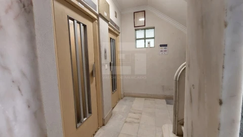 Apartamento T3 para Venda em São Domingos de Benfica