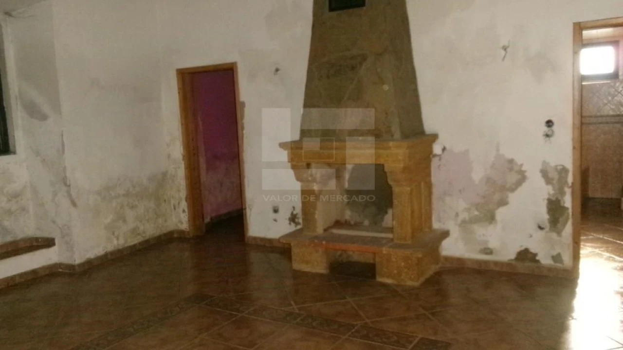Prédio para Venda em Alvito Foto 8