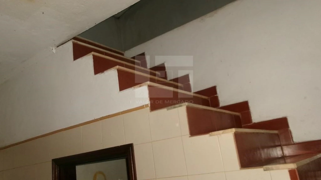 Prédio para Venda em Alvito Foto 9