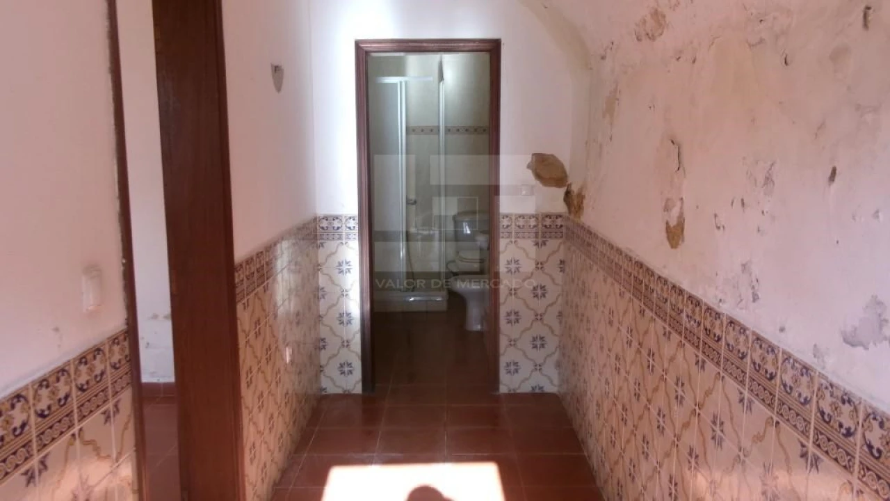 Prédio para Venda em Alvito Foto 17