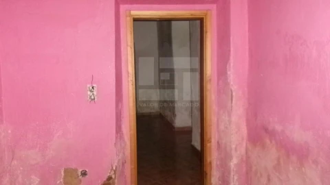 Prédio para Venda em Alvito